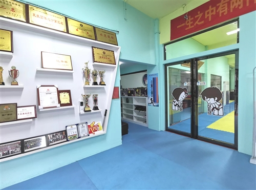 岳陽(yáng)朝陽(yáng)跆拳道|暑假班|武術(shù)散打|夏令營(yíng)開(kāi)啟報(bào)名啦!