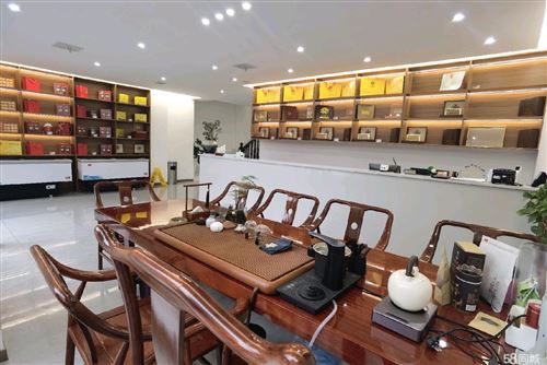 岳陽市區(qū)岳州中學(xué)對(duì)面私人會(huì)所360平米出租