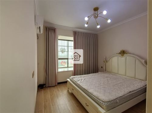 首付12萬買128平婚房精裝帶車位