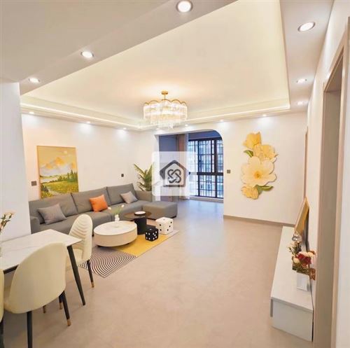 首付買12萬市中心全新精裝電梯三房二衛