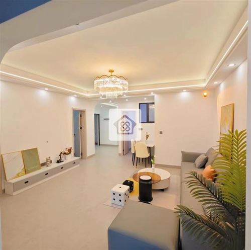 首付買12萬市中心全新精裝電梯三房二衛