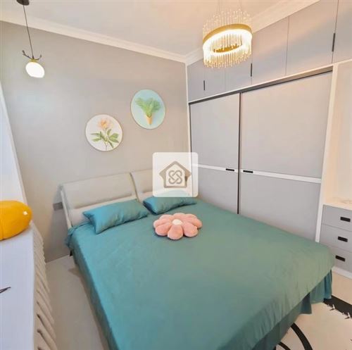 首付買12萬市中心全新精裝電梯三房二衛