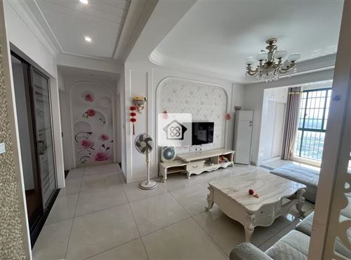 八字門首付8萬單價4000多精裝電梯三房