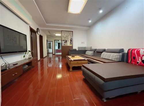 雷峰山紫園小區(qū)三房兩廳一衛(wèi)出租