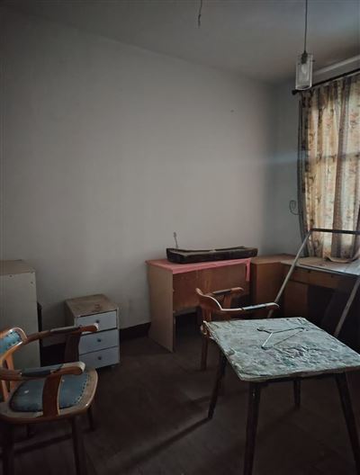 珞王街道辦事處(港九港旁邊)